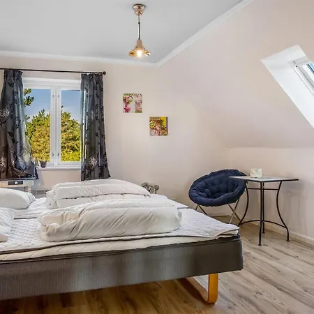 Prázdninový dům Albina - 4-5km From The Sea By Interhome *